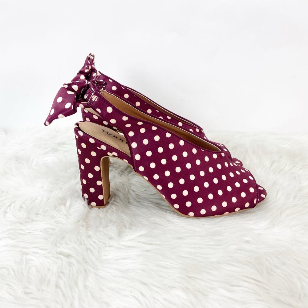 Torrid 9 W Wide NIB Womens Red Wine Polka Dot Pin-up Peep Toe Heels Sandals - Picture 3 of 14